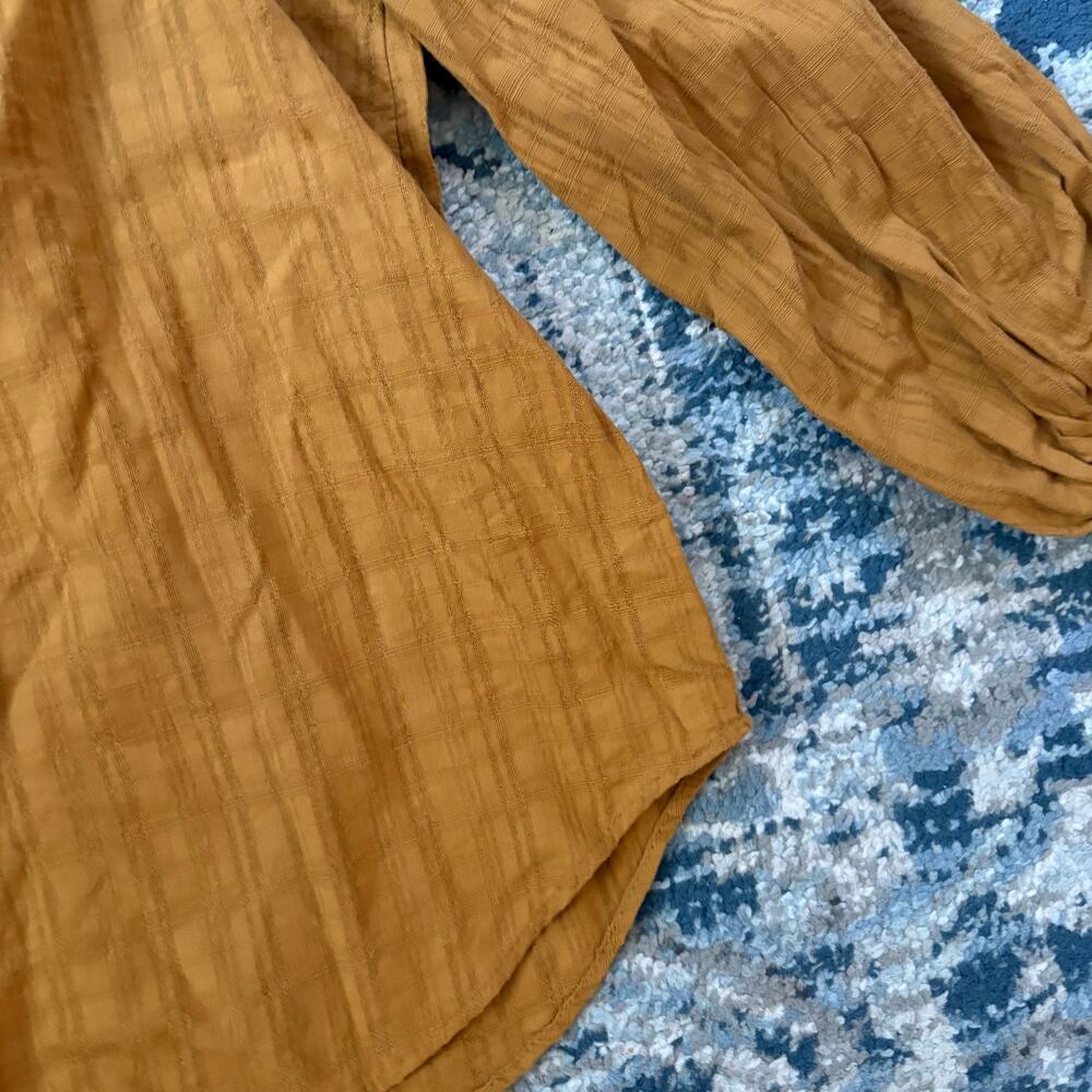 Madewell Square-Neck Bubble-Sleeve Top in Antique Gold - Picture 3 of 5